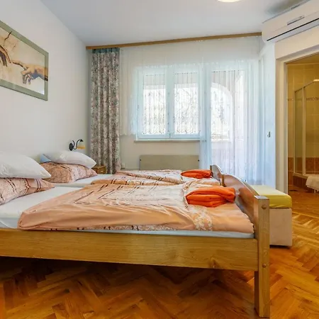Apartment 7